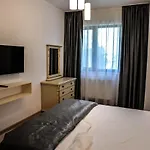 Adamar Plaja Vega *