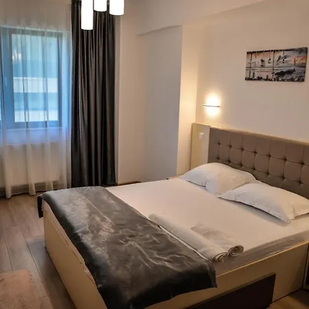 Adamar Plaja Vega * Mamaia